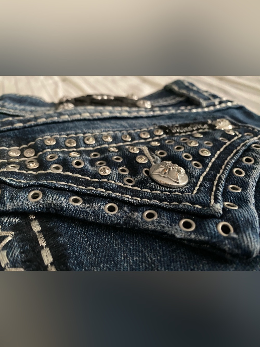 🦋 Miss Me Signature Boot Jeans NWOT 🦋 - Picture 2 of 8